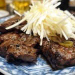 大衆料理　川治 - 鯨ステーキ