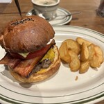 マンチズ バーガー シャック - 