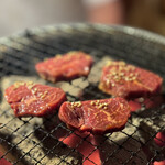 炭火焼肉 筵 - 