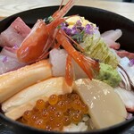 旬彩 ごちそう - 海鮮丼