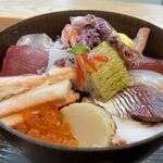 旬彩 ごちそう - 海鮮丼