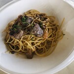 ゾーナ イタリア - イベリコ豚とキノコのトマトソーススパゲッティ