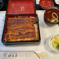 鰻割烹 伊豆栄 本店 - 