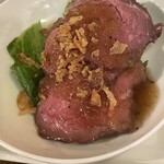 ワイン食堂ukine - ローストビーフ