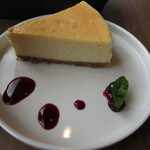 くじら珈琲 - チーズケーキ 550円　(2024.6)
