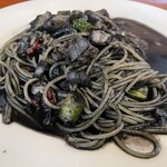 エルバッチャ - イカスミのパスタ