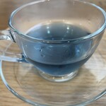 ハーブｔｅａ ハナカゴ - HOTは濃い青色です！