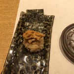 鮓 きずな - 北海道の余市のあん肝と奈良漬を合わせたものを三重県のあさくさ海苔で巻いて