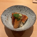 鮨 さかい - 海鰻（熊本 八代 900g）のマイクロ丼