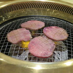 やきにく 燈火園 - 