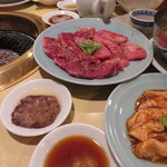 やきにく 燈火園 - 