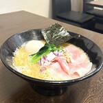 麺屋 七利屋 - 濃厚鶏そば850円