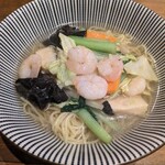 大連餃子基地 DALIAN 麻布十番店 - 海老塩タンメン