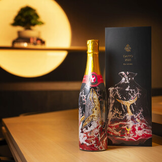 鮨も日本酒も、ご来店の度に新たな出会いをお愉しみいただけます