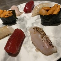 すし寿 - うに　炙りノドグロ　マグロヅケ　クエ
