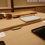 鮨 おおが - 目の前の様子