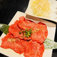 老舗精肉店直送 千種焼肉 飛騨牛の奴隷 千種店 - 