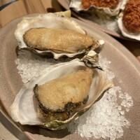 エイス シー オイスターバー&グリル ルクア大阪店 - 牡蠣のバターソテー