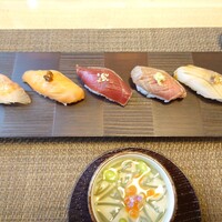 伊勢鮨 - 