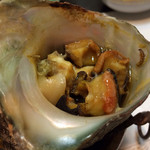 民宿　よし正 - サザエの壺焼き