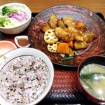 大戸屋 - すけそう鱈と野菜の黒酢あん(鱈増し)