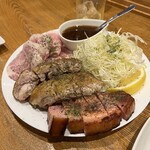 おかやがぶ飲みワイン食堂 エイエイオウ - 