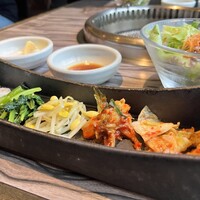 焼肉 べこ亭 たまプラーザ本店 - 