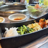 焼肉 べこ亭 たまプラーザ本店 - 