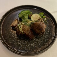 MOSS CROSS TOKYO - 漢方和牛のフォアグラハンバーグステーキ