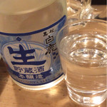 Kamesushi - 冷酒・白鹿（８２０円）。