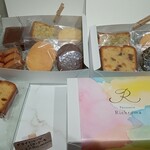 Patisserie Richroma - 詰め合わせの棚