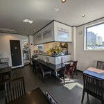 あわ家 地鶏ラーメン専門店 - カウンター4席