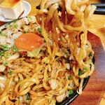 やきそば頂 - やきそば卵黄入り
