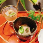 京懐石 美濃吉 竹茂楼 - 糸瓜と鯵、胡麻豆腐とじゅんさい