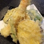 天ぷら盛り合わせ850円