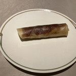 中国飯店 富麗華 - 北京ダック巻き特製ソース入り