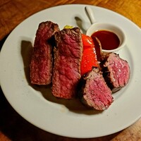 カルネジーオ イースト - 