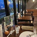 かもだ珈琲 - 落ち着いた雰囲気