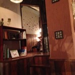 クルミドコーヒー - 本のセレクトもすてきー！