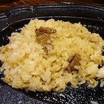 れすとらん 門 - 普通ならちょっと恥ずかしいけど、お店がおススメしている食べ方なので安心していただきましょう(笑)