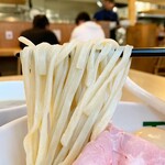 ラーメン イロドリ - 麺