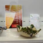 ベイクオーレ - いか人参、万願寺唐辛子とじゃこの炊いたん、だし