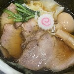 手打ち 蓮 - 叉焼、味玉、メンマ、菠薐草、葱