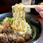 ババ ミャンマー ヌードル - 蒸しスペアリブの あぶらそば 1050円だよ