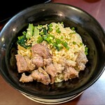 ババ ミャンマー ヌードル - 蒸しスペアリブの あぶらそば 1050円だよ