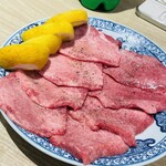 焼肉・ホルモン 踊ル - 