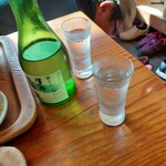 紅葉屋 - 日本酒は澤乃井。きりりと冷えてて旨い！