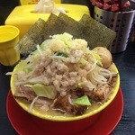 ラーメン イエロー - 並豚　ニンニクましまし野菜・あぶらまし、トッピングに海苔と味玉