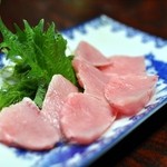 伊勢元酒場 - 本まぐろカマとろ刺し￥580
                                