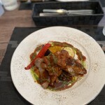 ビストロ カフェショコラ - ローストポークとチキンソテーの盛合わせ